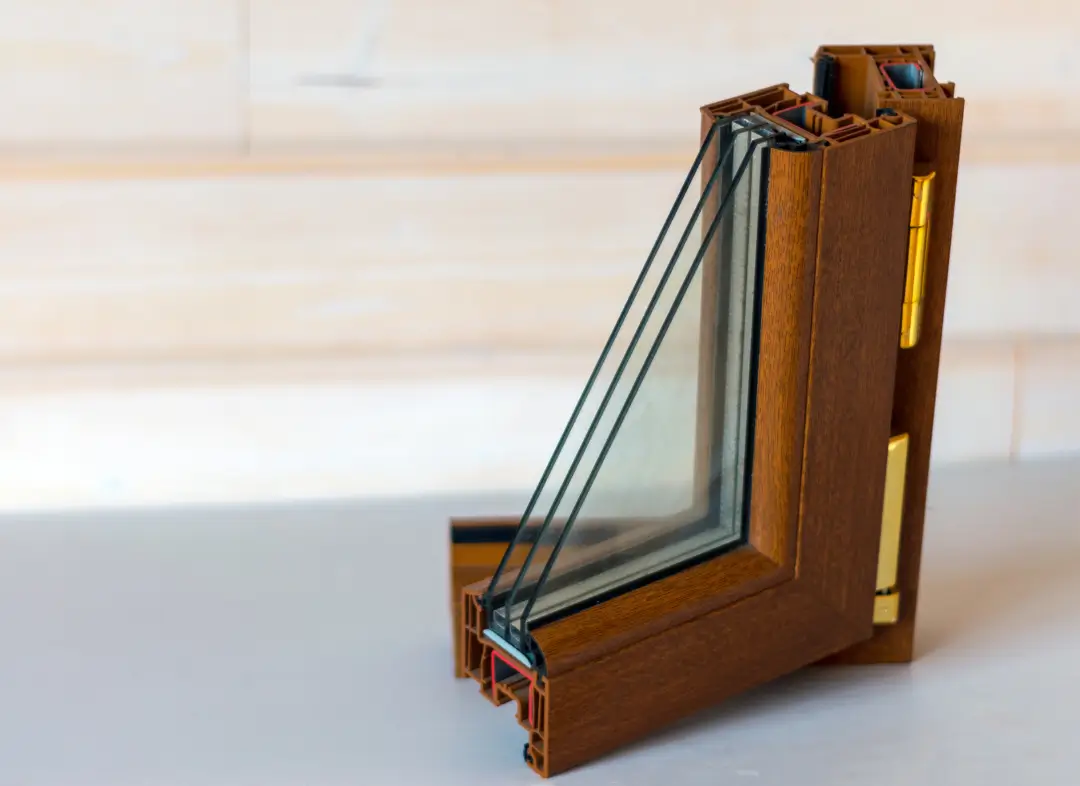 Installation de fenêtre en bois sur mesure Saint-Gilles-Croix-de-Vie